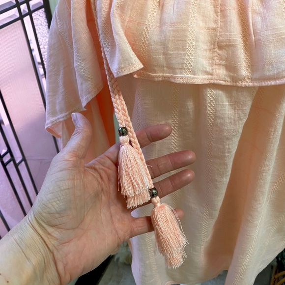 William Rast, Cold Shoulder Ruffle Tassel Top XL🆕 - Picture 3 of 8